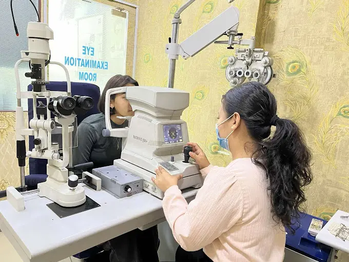 Real autorefraction eye examination at Vision Concern Lazimpat