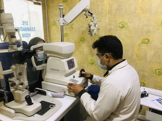 Real autorefractor eye examination at Vision Concern Lazimpat
