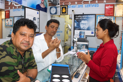 How to Order Premium Zeiss Progressive Glasses for Your Parents in Nepal While Living Abroad