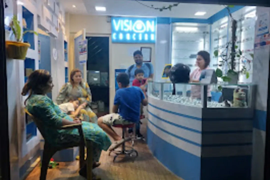 Clinique des Yeux, Opticien & Lunettes à Katmandou | Examen de Vue, Verres Progressifs, Lentilles de Contact, ZEISS, HOYA, TOKAI, Lunettes Rapides & Services pour Touristes au Népal