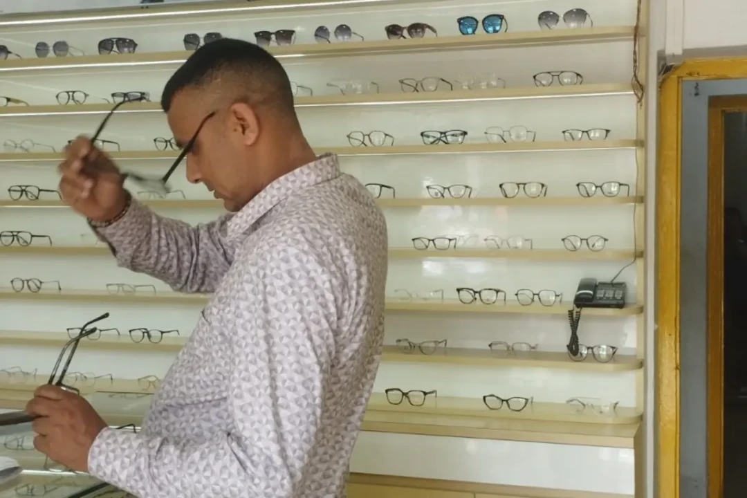 Oogkliniek, Opticien & Brillen in Kathmandu | Oogonderzoek, Progressieve Glazen, Contactlenzen, ZEISS, HOYA, TOKAI, Spoedbril & Service voor Toeristen in Nepal