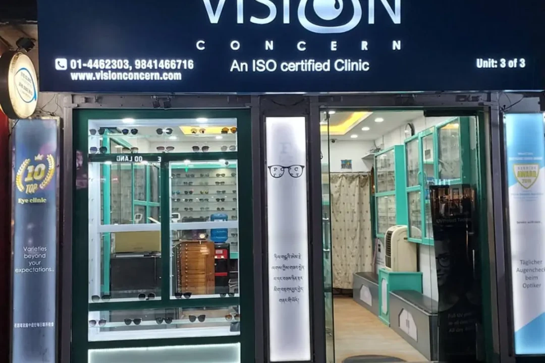 Clinica Oculistica, Ottica e Occhiali a Kathmandu | Esame della Vista, Lenti Progressive, Lenti a Contatto, ZEISS, HOYA, TOKAI, Occhiali Rapidi e Servizi per Turisti in Nepal