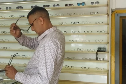 Trekking Eyewear Guide for Nepal | Prescription, UV & Photochromic Options